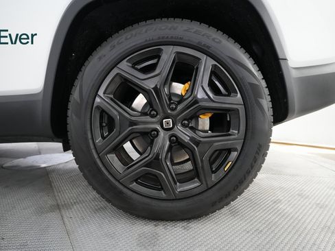 Used 2023 Rivian R1S Adventure image 20