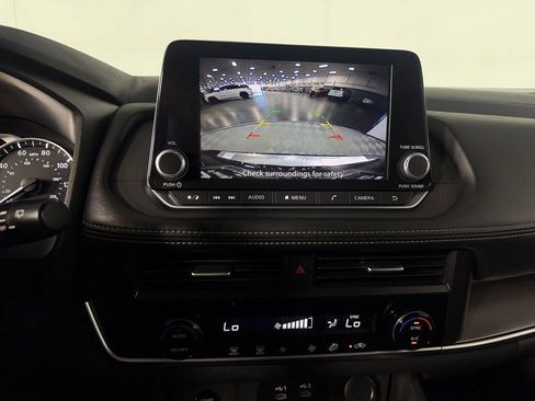 Used 2026 Nissan Rogue SV FWD image 18