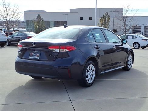 Used 2024 Toyota Corolla LE image 6