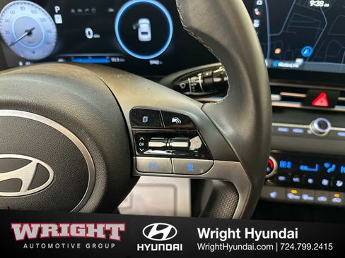 Certified 2025 Hyundai Elantra SEL FWD image 21