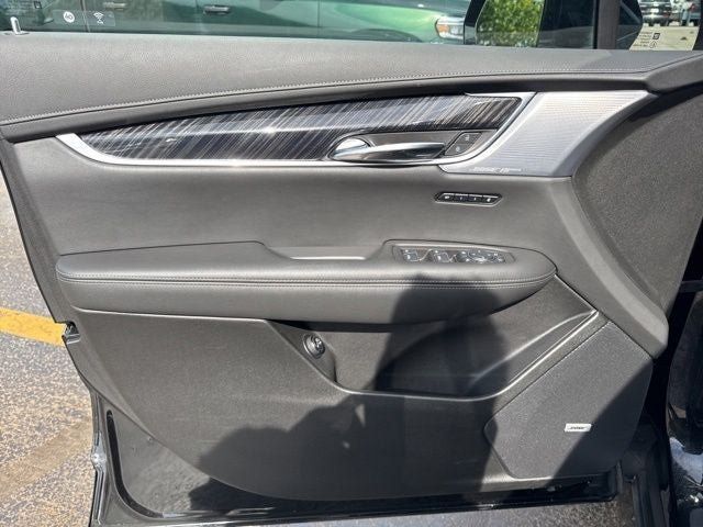 Certified 2024 Cadillac XT6 Premium Luxury FWD image 8