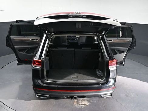 Used 2025 Volkswagen Atlas SEL AWD/4WD image 42