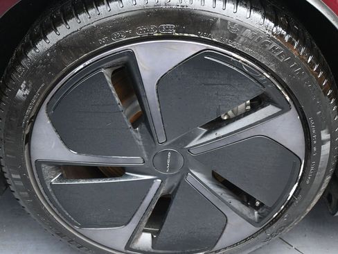 Used 2024 Lucid Air Touring image 38