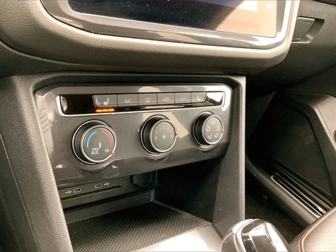 Used 2024 Volkswagen Tiguan Wolfsburg Edition image 30