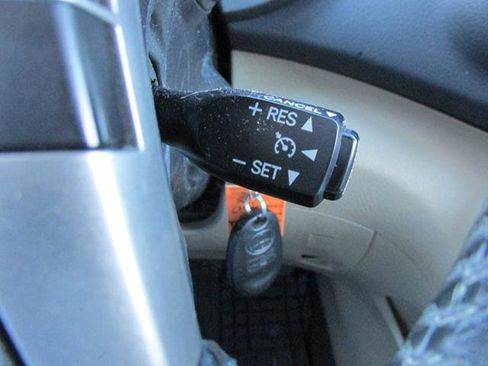 Used 2013 Toyota Highlander 4WD image 16