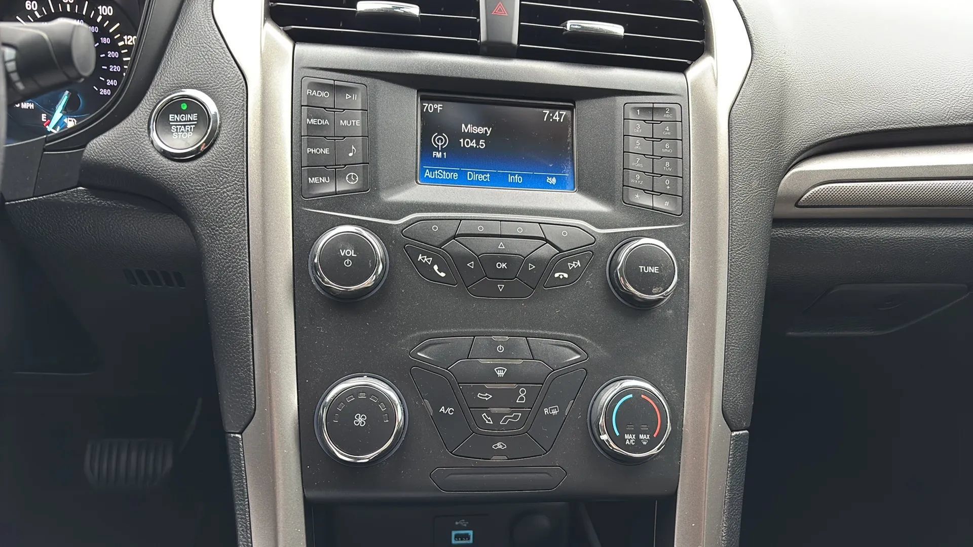 Used 2019 Ford Fusion S FWD image 5