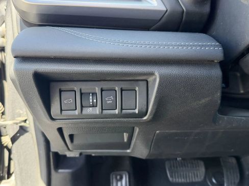 Used 2020 Subaru Outback Limited AWD/4WD image 16