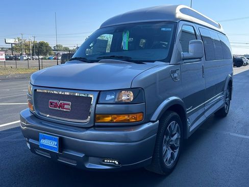 New 2025 GMC Savana 2500 w/ Driver Convenience Package image 20