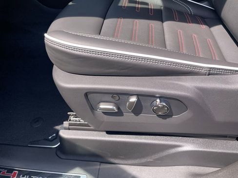 New 2026 GMC Yukon AT4 Ultimate AWD/4WD image 11