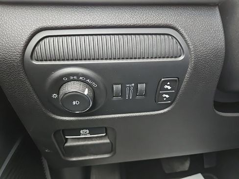 Used 2024 Jeep Wagoneer Series II image 47