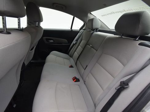 Used 2012 Chevrolet Cruze LT image 18