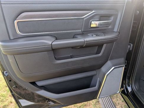 New 2026 RAM 3500 Laramie AWD/4WD image 26