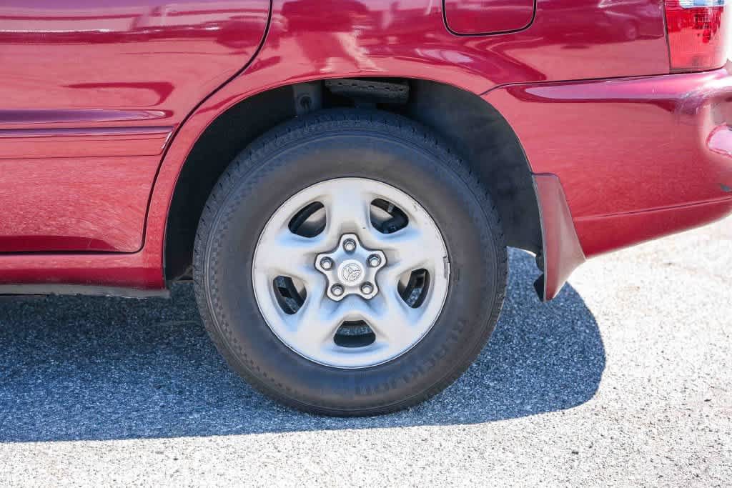 Used 2006 Toyota Highlander 2WD w/ 3rd Row image 10
