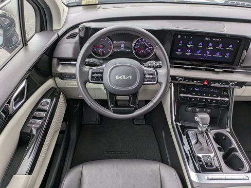 Certified 2024 Kia Carnival EX FWD image 14