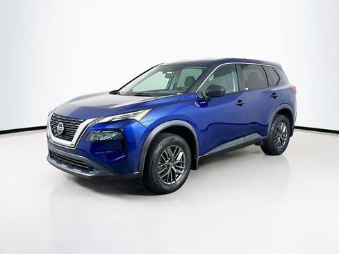 Used 2021 Nissan Rogue S image 3