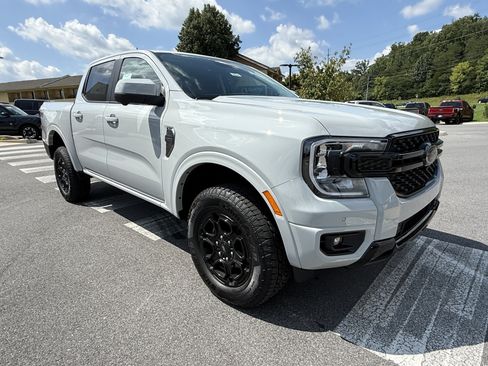 New 2026 Ford Ranger Lariat w/ FX4 Off-Road Package AWD/4WD image 3