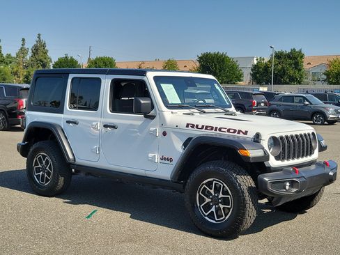 Used 2024 Jeep Wrangler Unlimited Rubicon AWD/4WD image 26