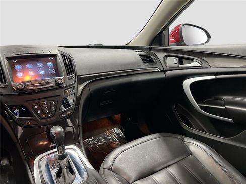 Used 2015 Buick Regal Premium w/ Experience Buick Package image 31