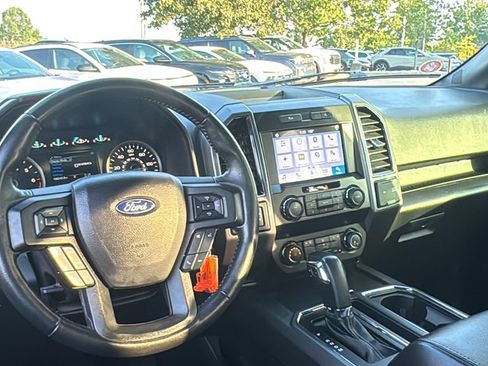 Used 2019 Ford F150 XLT w/ Equipment Group 302A Luxury AWD/4WD image 13