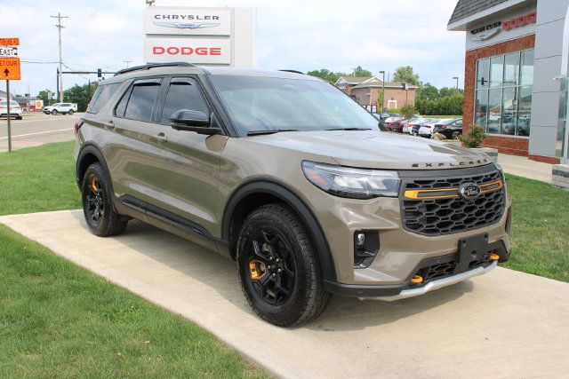 Used 2026 Ford Explorer Tremor w/ Tremor Ultimate Package AWD/4WD image 3