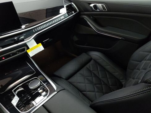 New 2026 BMW X5 xDrive50e image 26