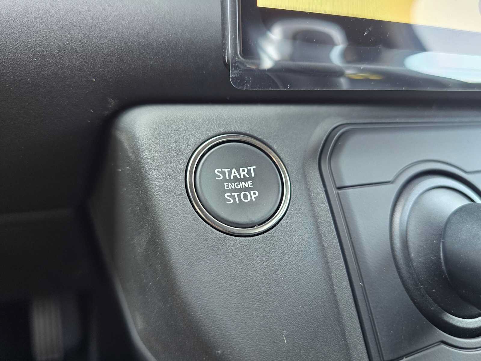 New 2026 Land Rover Defender 110 S AWD/4WD image 31