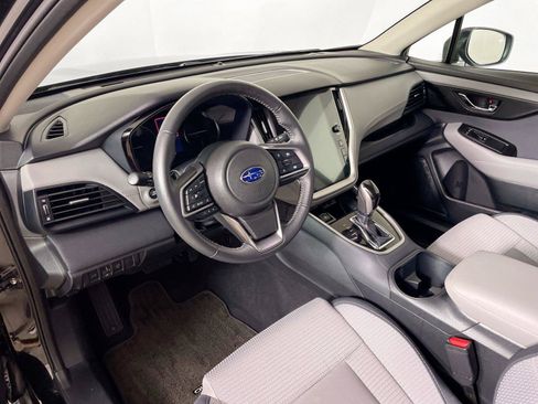 Used 2025 Subaru Outback Premium AWD/4WD image 24
