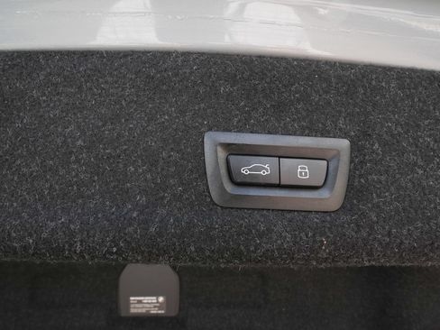 Used 2026 BMW 330i xDrive Sedan AWD/4WD image 51