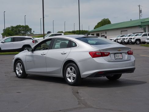 Used 2021 Chevrolet Malibu LS FWD image 5