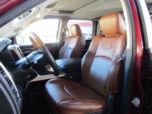 Used 2016 RAM 1500 Laramie Longhorn w/ Convenience Group image 9