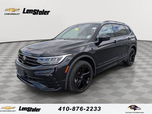 Used 2023 Volkswagen Tiguan SE R-Line AWD/4WD image 1