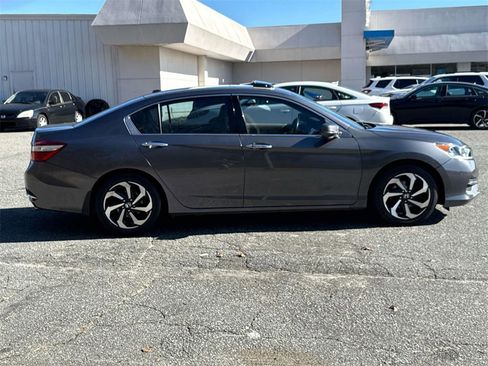 Used 2016 Honda Accord EX-L image 6