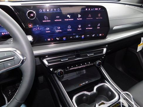 New 2026 Chevrolet Traverse LT w/ Driver Confidence Package FWD image 41