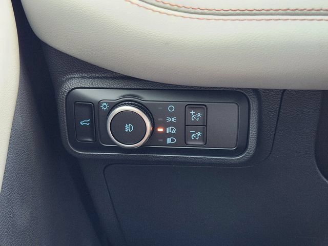 New 2026 Ford Explorer Active w/ Active Comfort Package RWD image 22