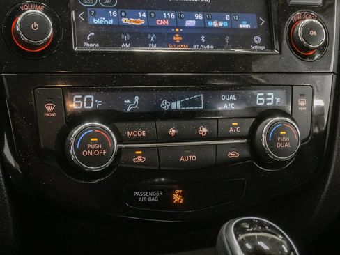Used 2022 Nissan Rogue Sport SV AWD/4WD image 20