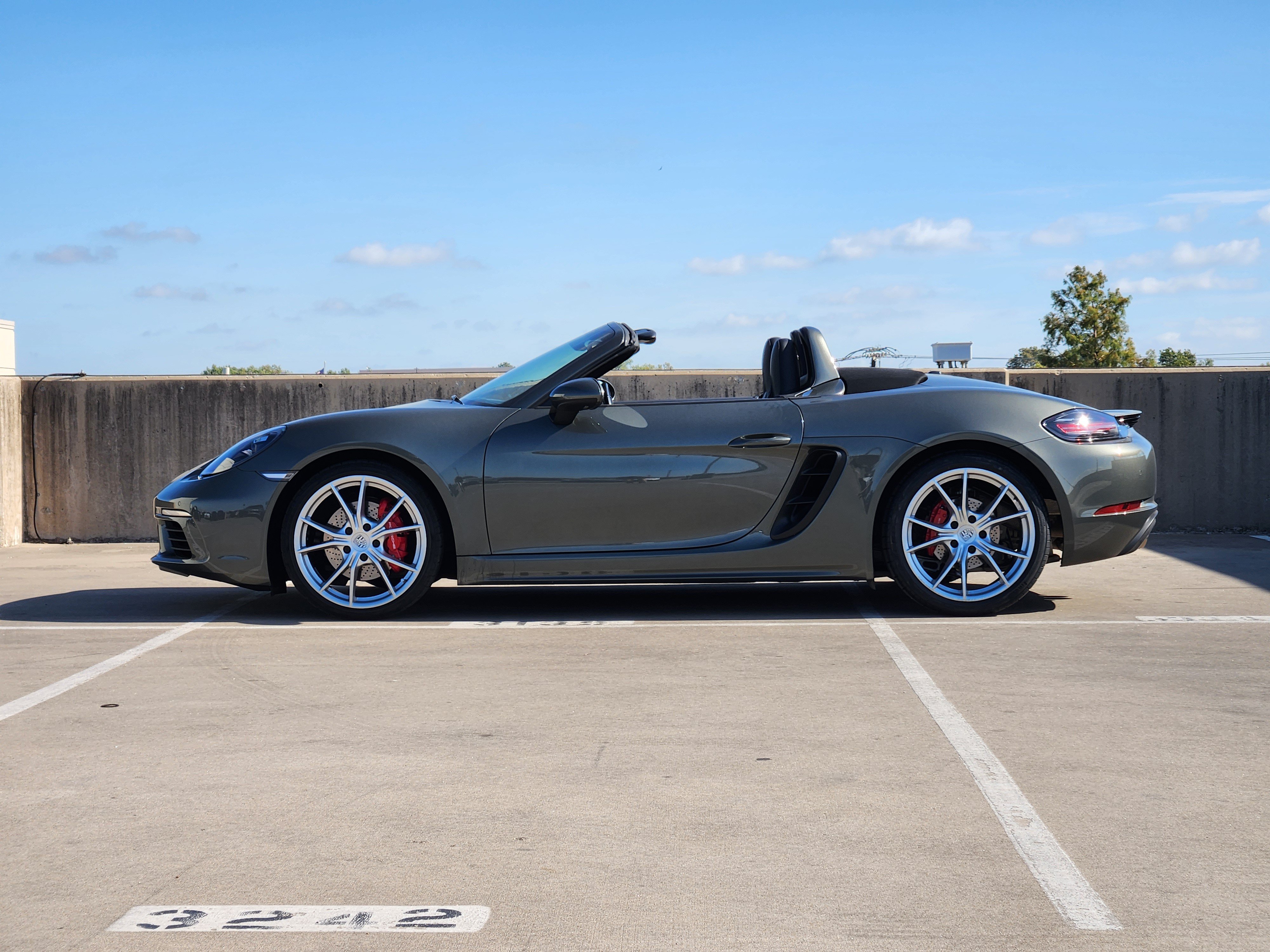 Certified 2025 Porsche 718 Boxster S RWD image 2