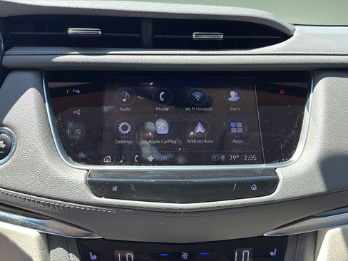 Used 2022 Cadillac XT5 Premium Luxury w/ Technology Package AWD/4WD image 37