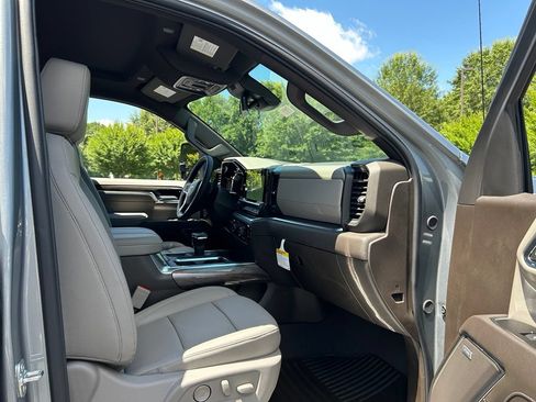 New 2026 Chevrolet Silverado 1500 LTZ w/ LTZ Convenience Package II AWD/4WD image 45