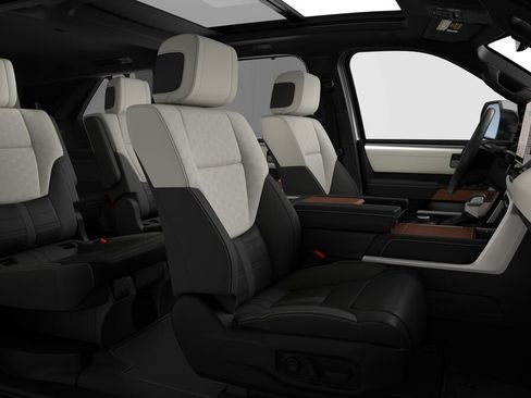 Used 2025 Toyota Sequoia Capstone image 20