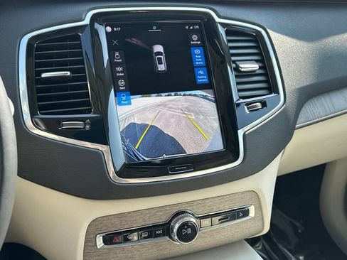 Certified 2023 Volvo XC90 B5 Plus w/ Protection Package Premier AWD/4WD image 24