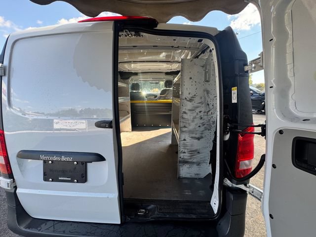 Used 2022 Mercedes-Benz Metris image 10