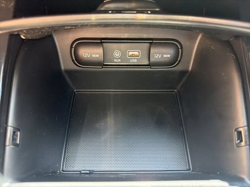 Used 2020 Kia Sorento S AWD/4WD image 24