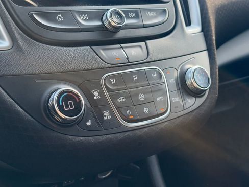 Used 2023 Chevrolet Malibu LT image 19