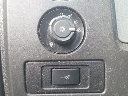 Used 2013 Ford F150 XLT w/ Luxury Equipment Group image 26