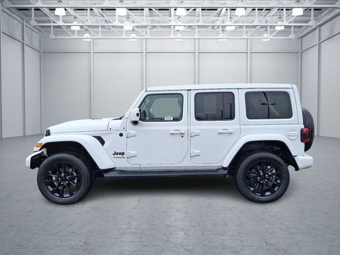 Certified 2021 Jeep Wrangler Unlimited Sahara image 2