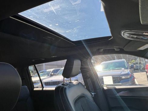 New 2025 Jeep Grand Cherokee L Altitude image 9