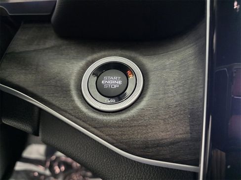 Certified 2023 Jeep Grand Cherokee Limited w/ Luxury Tech Group II image 28