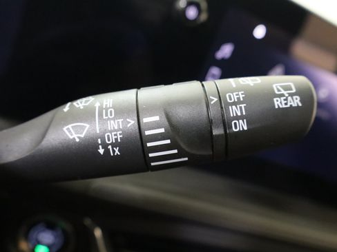 Used 2024 Buick Encore GX Sport Touring FWD image 32