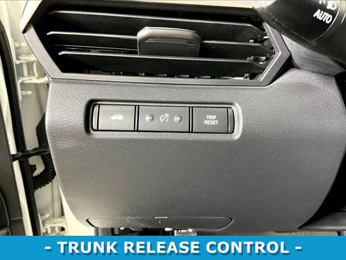 Used 2022 Nissan Altima 2.5 S w/ Driver Assist Package FWD image 36