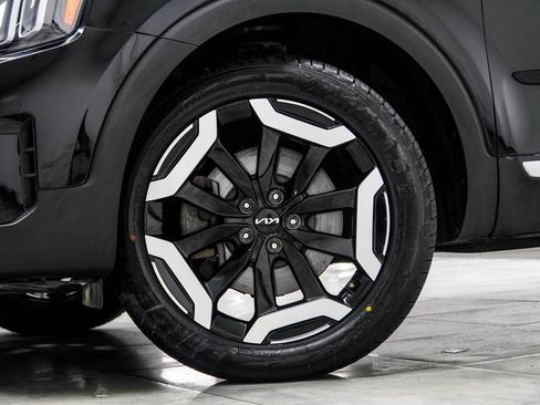 Used 2023 Kia Telluride S w/ S Sunroof Package FWD image 6